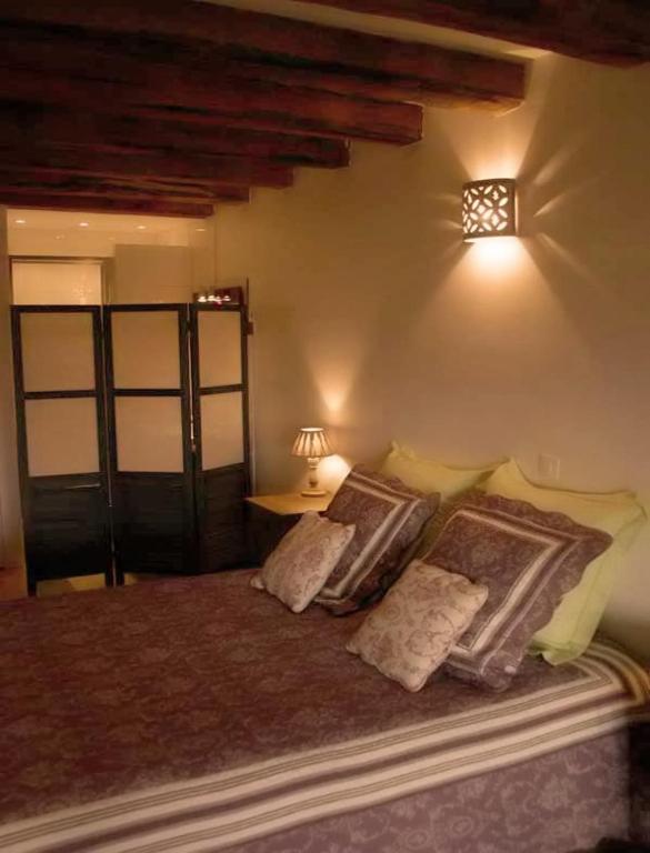 La Grange Aux Loirs B&B Courtioux Rum bild