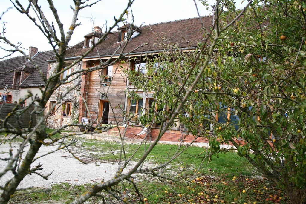 La Grange Aux Loirs B&B Courtioux Exteriör bild